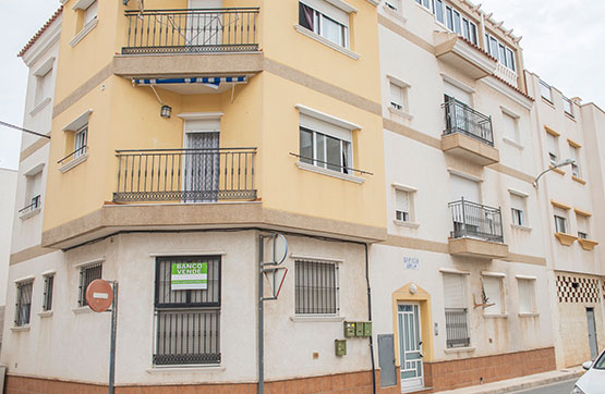 Piso de 62.00 m² con 2 habitaciones  con 1 baño en Calle La Isla, Pilar De La Horadada