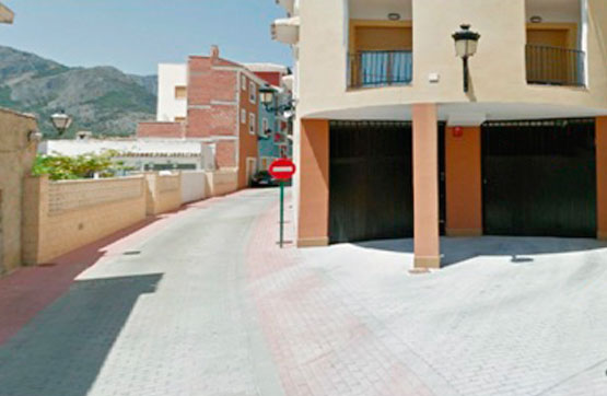 Plaza de garaje de 13m² en calle Tossal, Polop, Alicante