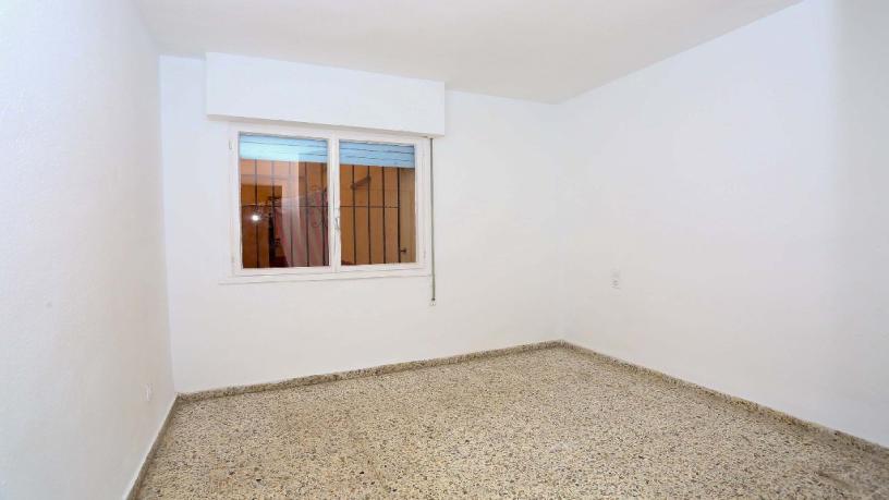 Piso de 53m² en calle Maestro Serrano, Calp, Alicante