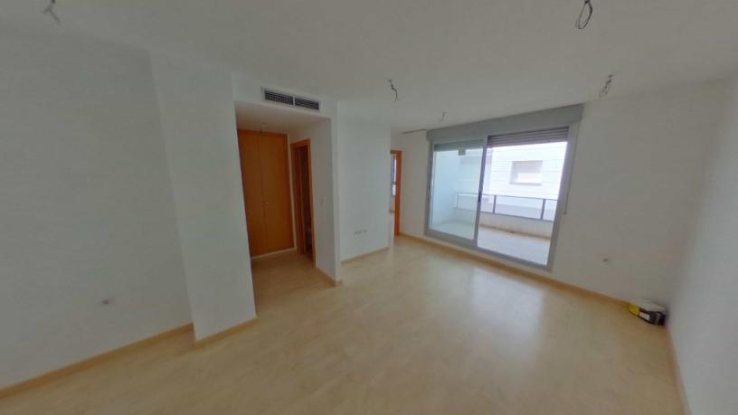 Piso de 80m² en calle Clara Campoamor, Dénia, Alicante