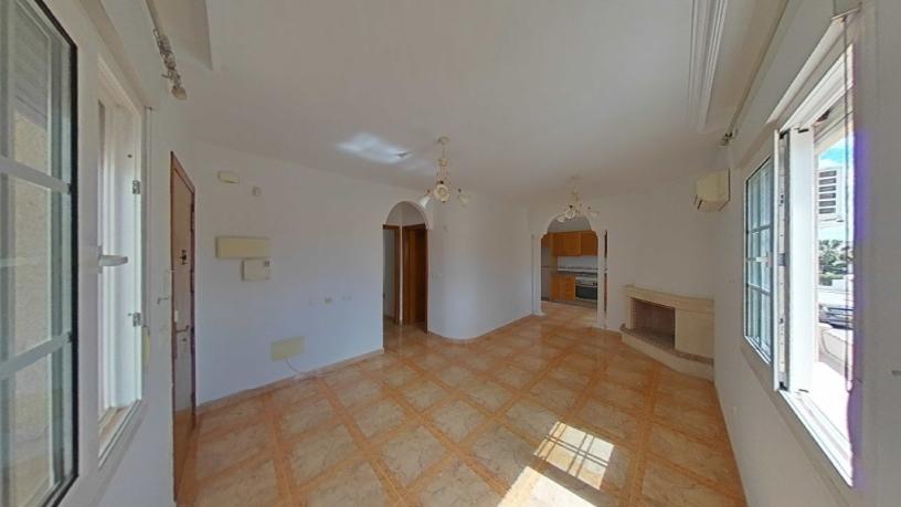 Piso de 63m² en calle El Barbero De Sevilla, Orihuela, Alicante