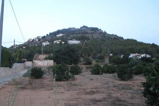 Suelo urbano de 1000m² en avenida Baix Segura, P.p. La Sella, Pedreguer, Alicante