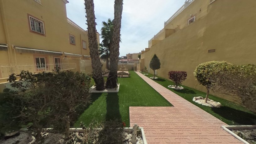 60m² Townhouse on street Pico Lobo, Orihuela, Alicante