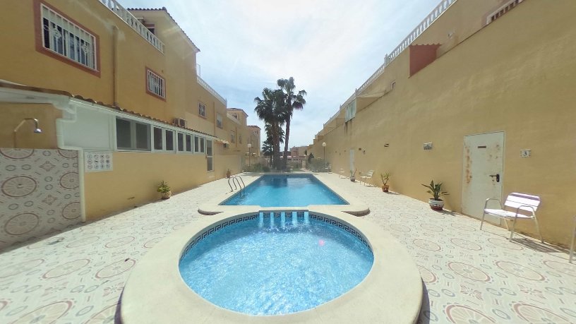 60m² Townhouse on street Pico Lobo, Orihuela, Alicante