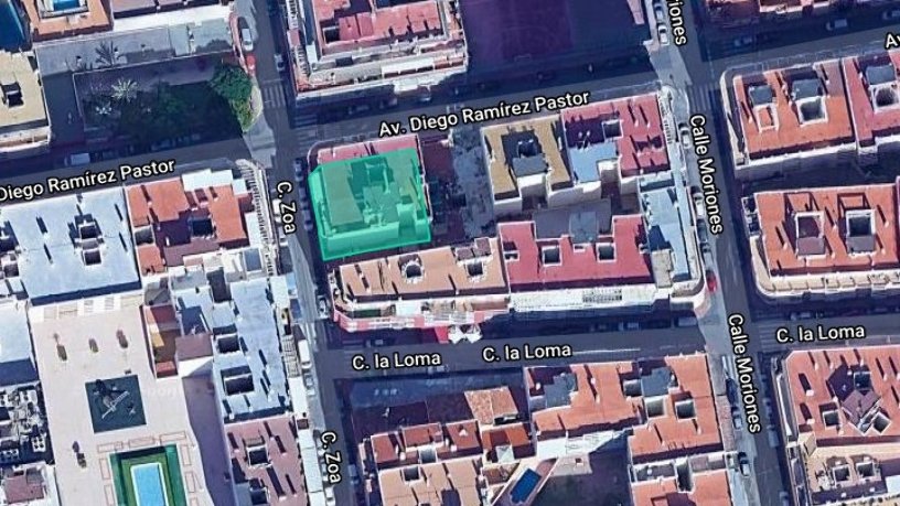 Local comercial de 165m² en avenida Diego Ramirez Pastor, Torrevieja, Alicante