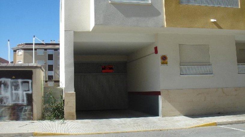 Plaza de garaje de 12m² en calle Republica Argentina, Almoradí, Alicante