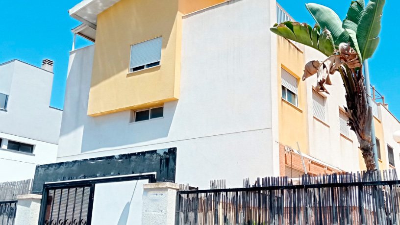 Chalet de 163m² dans rue Argel, Santa Pola, Alicante