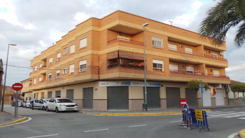 Local comercial de 125m² en calle Juan Ramon Jimenez, Catral, Alicante