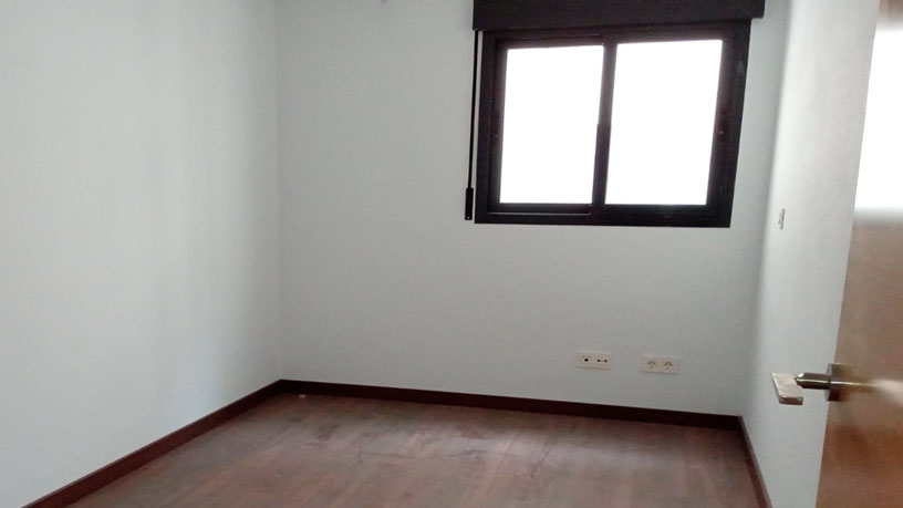 Piso de 118m² en calle Holanda, Crevillent, Alicante