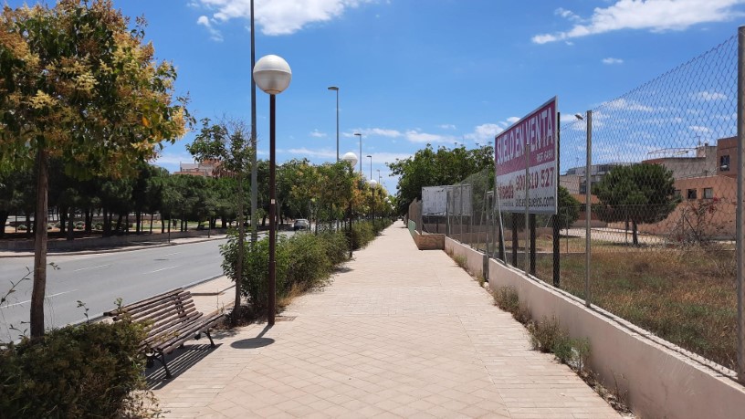 Terrain urbain de 720m² dans avenue Del Bulevar Teulada, Alicante/alacant, Alicante