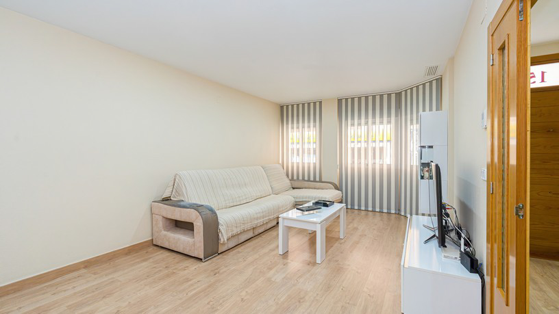 Piso de 99m² en calle San Crispin, Elda, Alicante