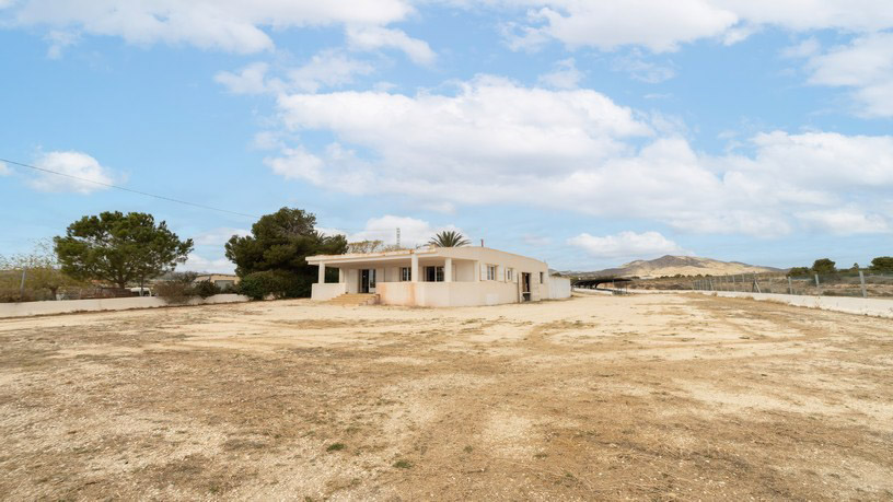 Chalet de 392m² en tipovia.otros Horna Baja, Novelda, Alicante