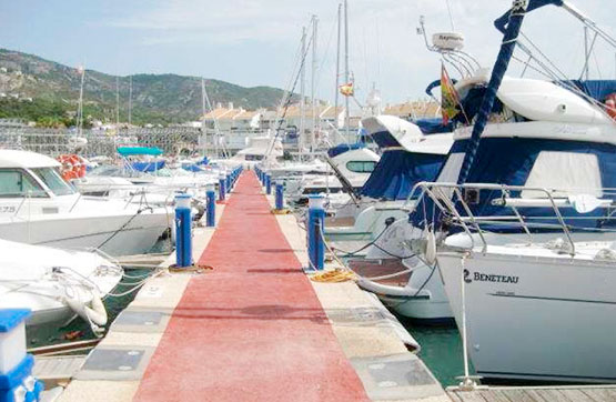 Mooring  on street Pto Amarre 16c-pantalan 1-muelle Ctral Capitania, Alcalà De Xivert