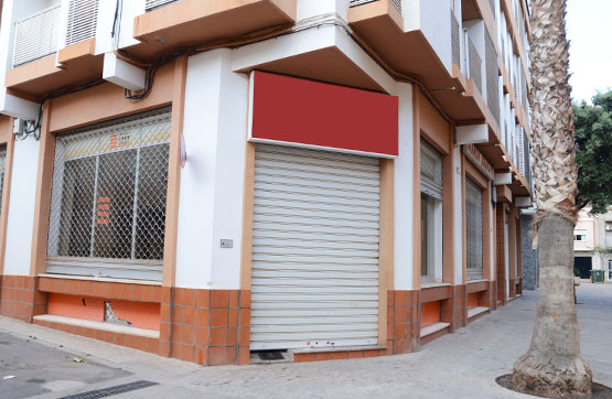 Local comercial de 108m² en partida Mercado, Almenara, Castellón