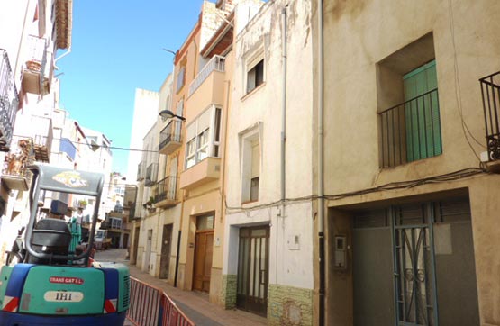 Casa de 197.00 m² con 2 habitaciones con 2 baños en Calle Martires, La Jana