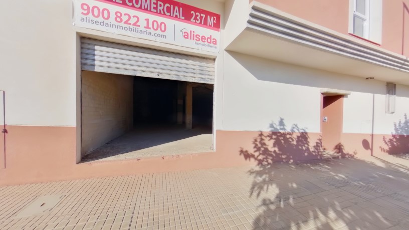 Local comercial de 941m² en calle Music Joan Serra, Sant Joan De Moró, Castellón