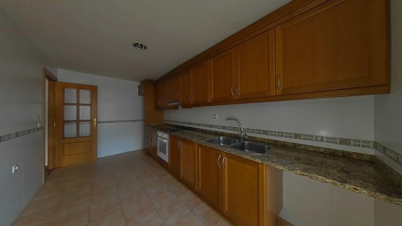 Piso de 130m² en calle Federico Garcia Lorca, Betxí, Castellón