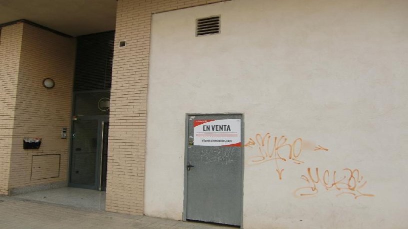 317m² Commercial premises on street Joan Baptista Llorens, Vila-real, Castellón