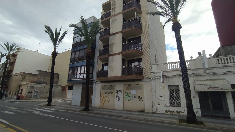 Local comercial de 309m² en calle Valencia, Benicarló, Castellón