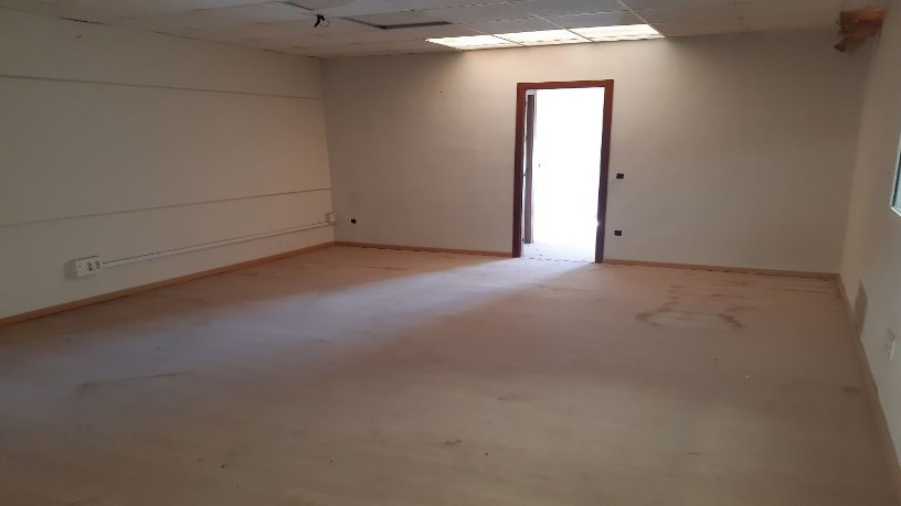 Nave/Almacén de 930m² en calle Poliola, Chilches/xilxes, Castellón