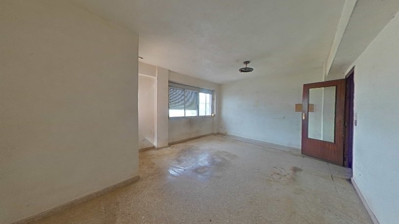 Piso de 139m² en calle Canyar, Benifaió, Valencia