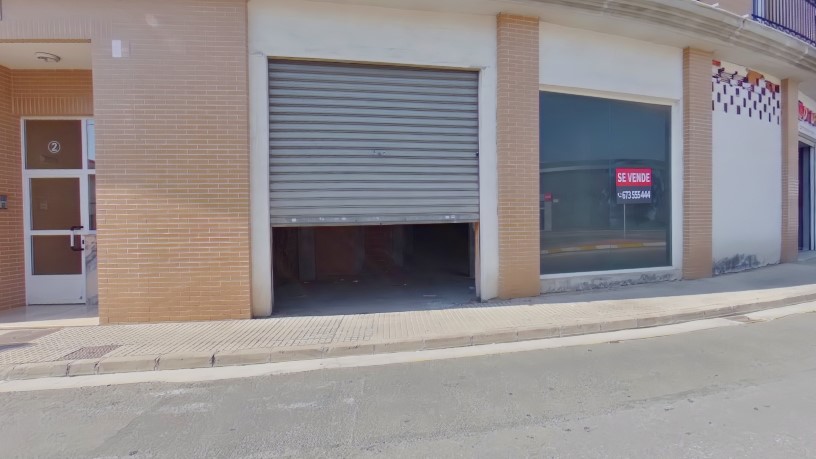 Commercial premises  on avenue La Vall De Albaida, Gandia