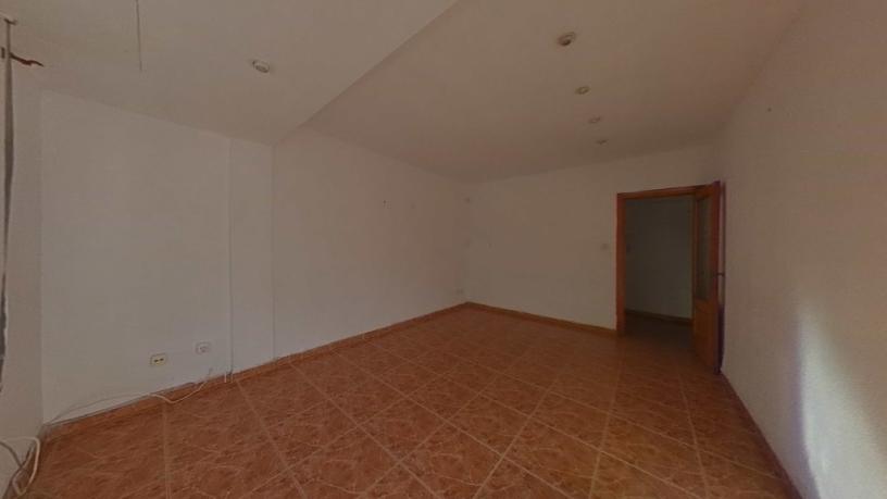 Piso de 99m² en avenida Xeresa, Gandia, Valencia