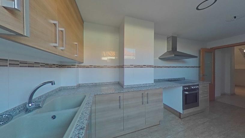 Appartement de 133m² dans rue Esteban Ballester, València, Valencia