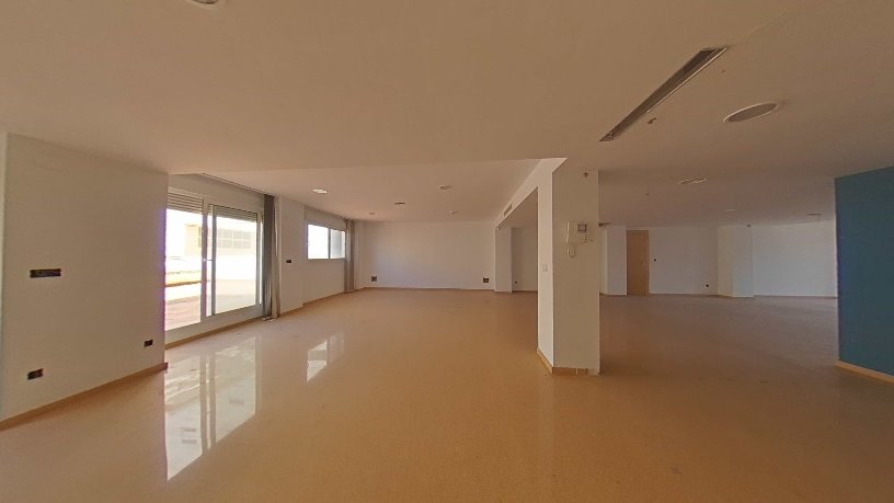 Local/Oficina de 166m² en calle Guillem De Castro, Oliva, Valencia