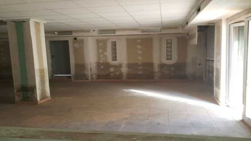 Local comercial de 153m² en calle Camp De Morvedre, Gandia, Valencia