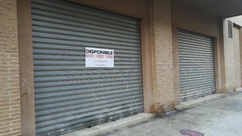 Local comercial de 57m² en calle Luis Vives, Burjassot, Valencia