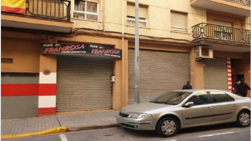 Local comercial de 98m² en calle Felix Del Rio, València, Valencia