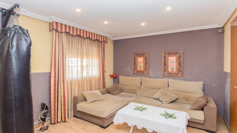 109m² Flat on street Alicante, Moncada, Valencia