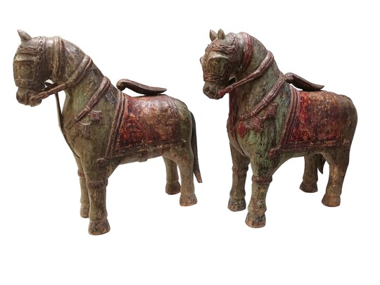 Pair horse sculptures - Par de esculturas de cavalos