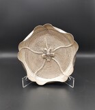 835/1000 silver asian bowl. No original hallmarking but hallmarked in Portugal with Porto&#39;s Rabbit 835 (after 2021) and Owl (used in imported silver with no previous marking) marks. 330g., 22x22x4cm, 20th/21st century - Séc. XX/XXI
