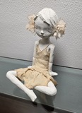 Barro Branco e tecido, 33 x 26 x 26cm, 2025