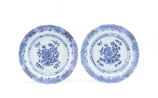 Pair of Companhia das Índias, Qianlong period plates - Par de pratos Companhia das Índias do período Qianlong I