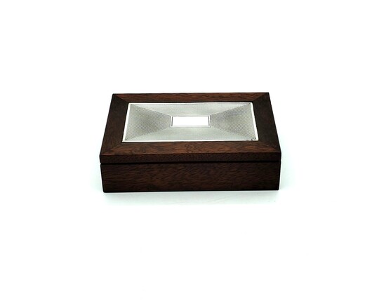 Wood box with silver detail - Caixa em madeira com aplicação em prata