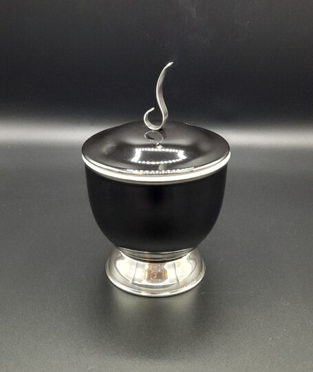 Vase with lid - Pote com tampa