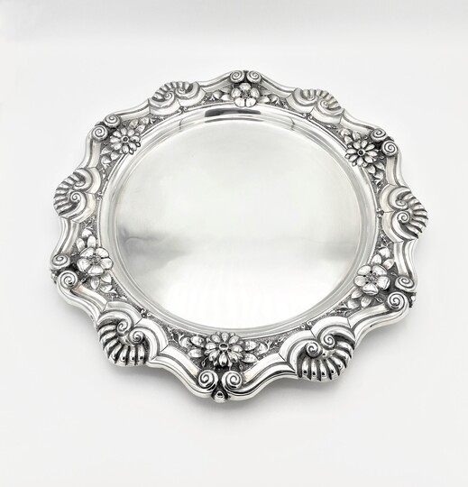 Silver salver - Salva com concheados