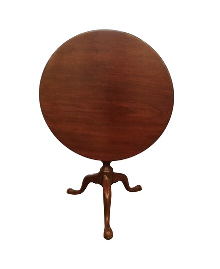 Tilt top table - Mesa pé-de-galo