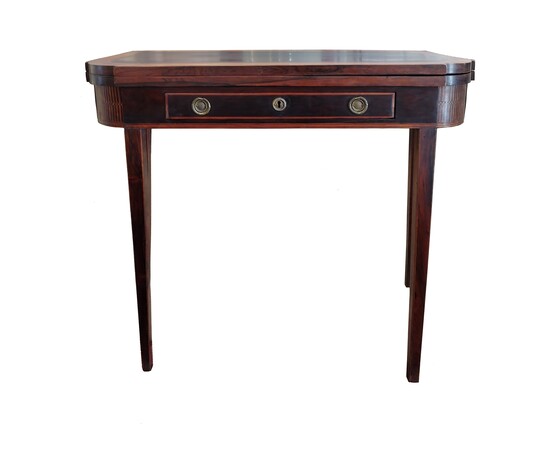 D. Maria games table - Mesa de jogo D. Maria