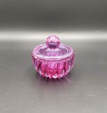 Vanity lided bowl in pink Murano glass, possibly by Archimede Seguso., 9,3x9,5x9,5cm, 1950-1970