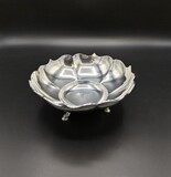 Flower shaped silver bowl with zoomorphic feet. 833/1000 silver. Águia (Eagle) hallmark for Porto and for an unidentified jewellers from the same period. 323g, 8x19cm, 1938-1984