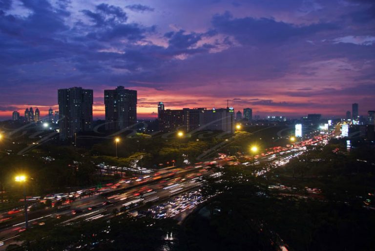 15 Romantic Things to Do in Jakarta for Couples - AllIndonesiaTourism.com