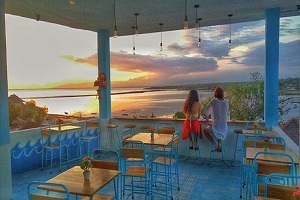 15 Romantic Things to Do in Jakarta for Couples - AllIndonesiaTourism.com