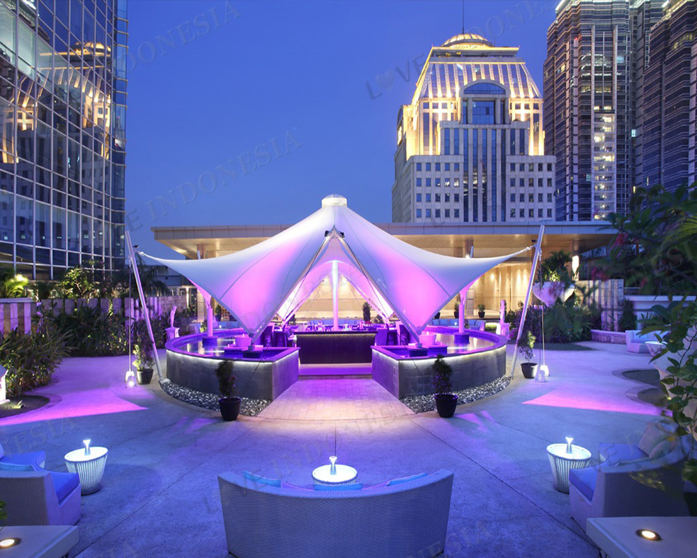 The Rooftop Bars in Jakarta with Stunning View and Cheap Drinks : Fancy Yet Affordable