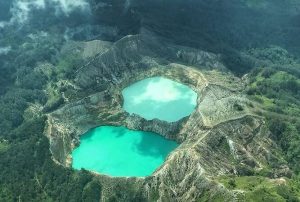 Kelimutu Lake