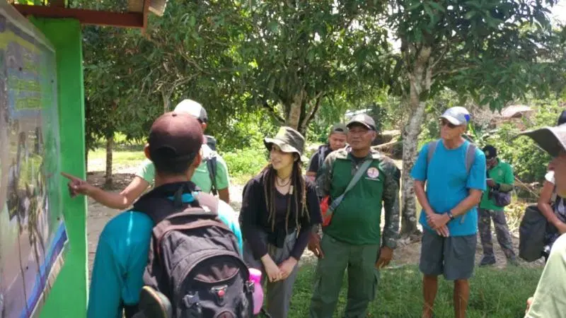 A local guide in Gunung Palung National Park