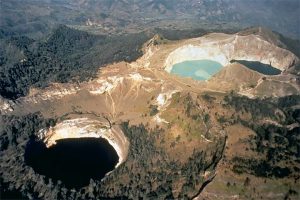 Kelimutu Lake